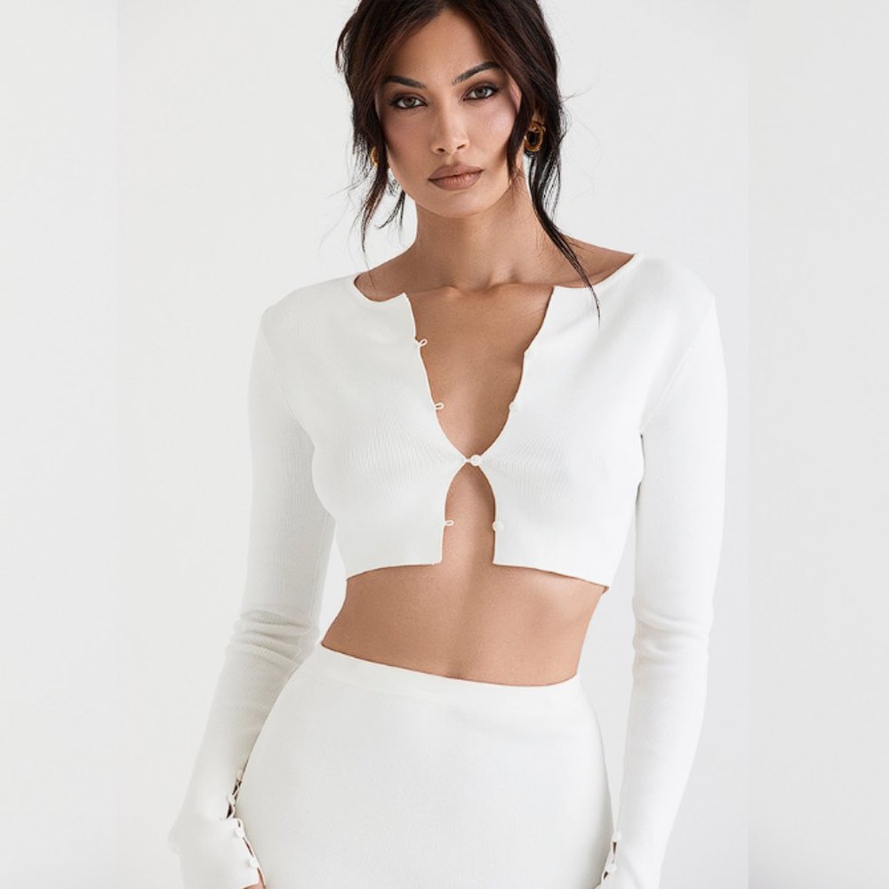 HOUSE OF CB 'Eloise' Ivory Cropped Cardigan NWOT - Picture 4 of 12